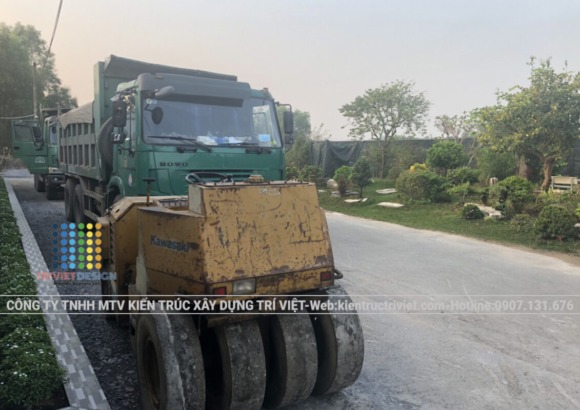 xe thảm nhựa đường