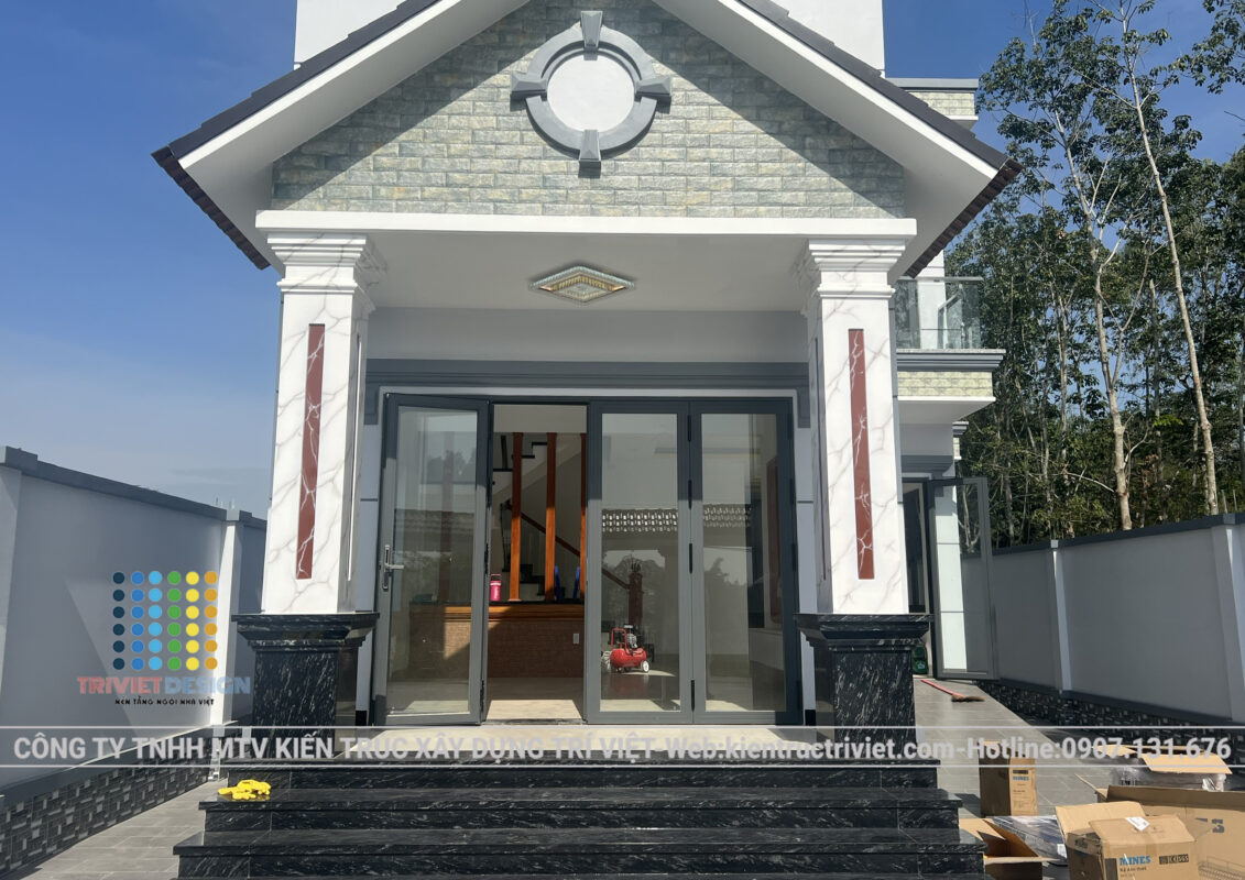 biệt thự phố hiện đại mái thái