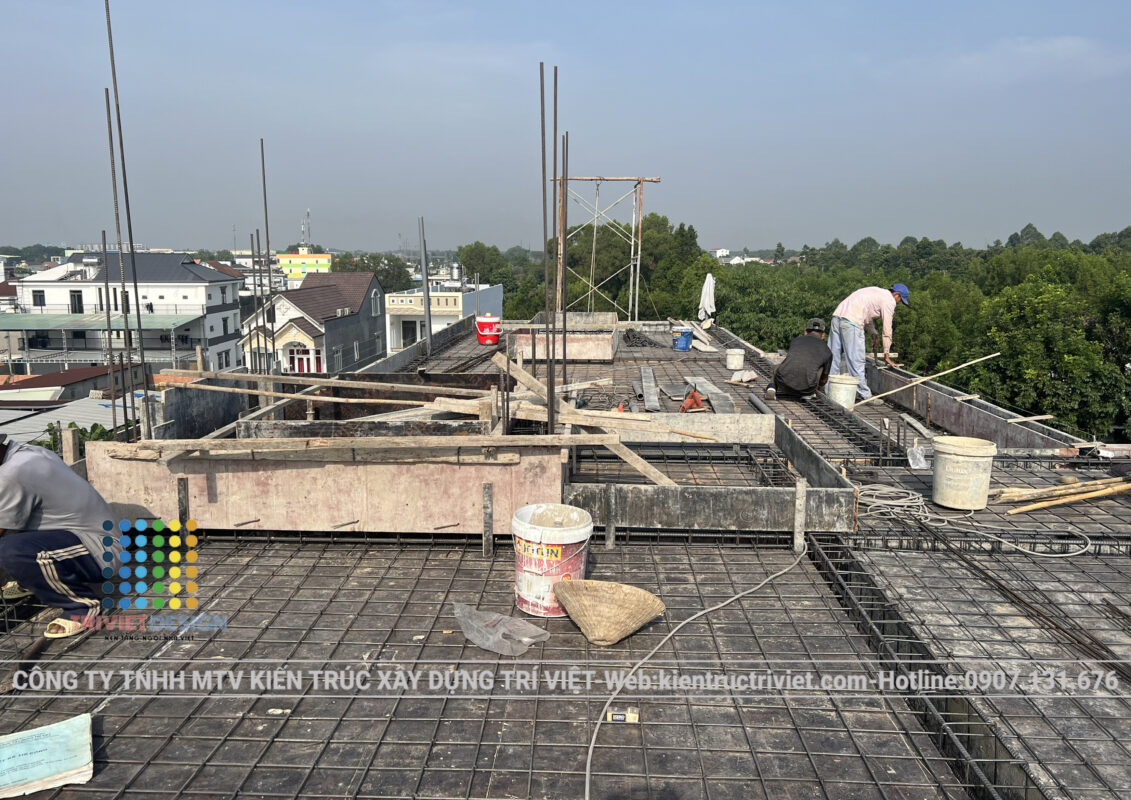 nhà biệt thự mái thái đẹp