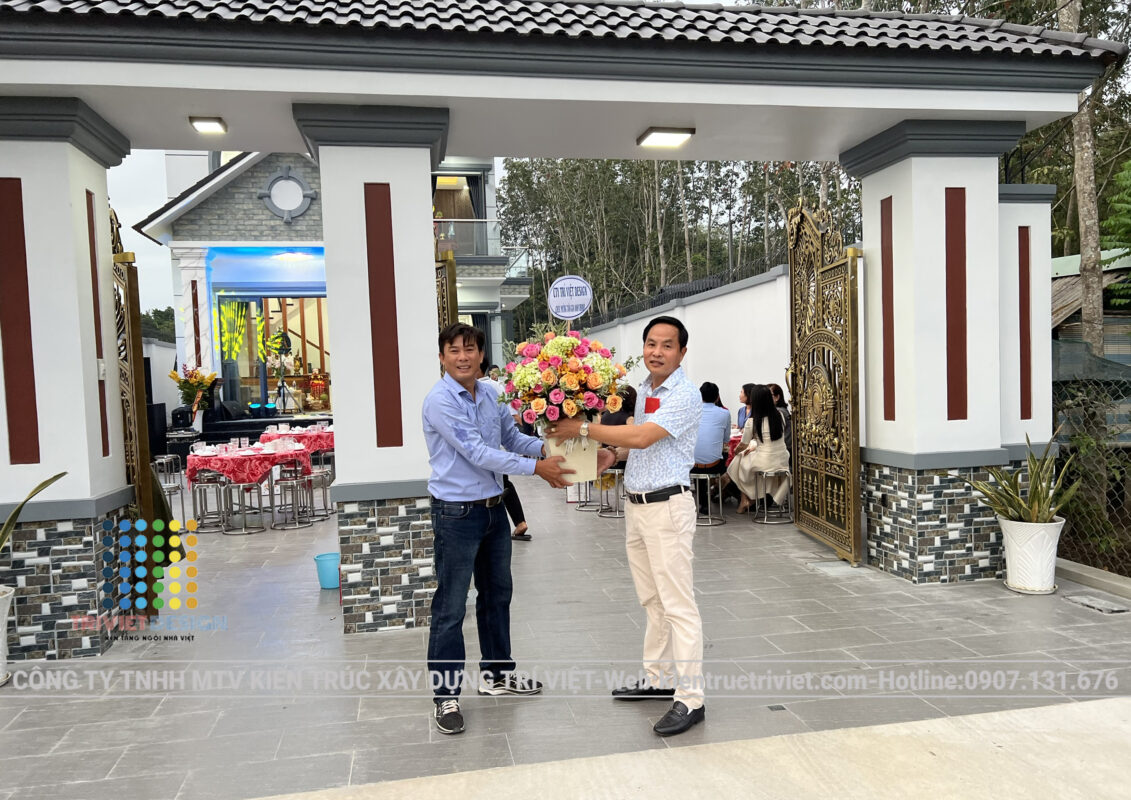 thiết kế biệt thự mái thái đẹp 2023