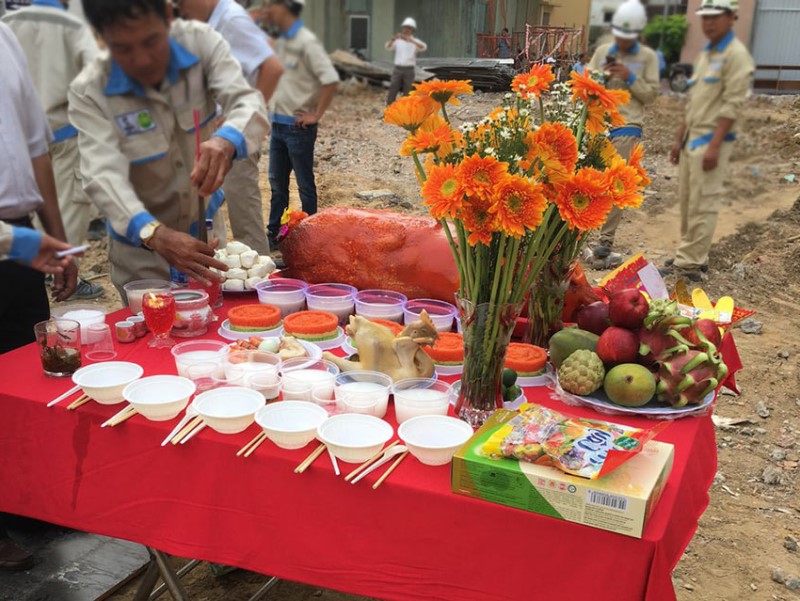 cúng mượn tuổi xây nhà