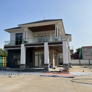 nhà biệt thự vườn hiện đại có hồ bơi